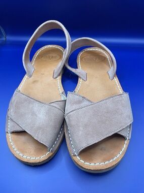SoBe Unique Tan Suede Leather Cross Strap Sandals Slingback Spain Size 38